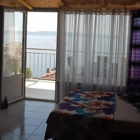 Summer Lounge * Τρογκίρ