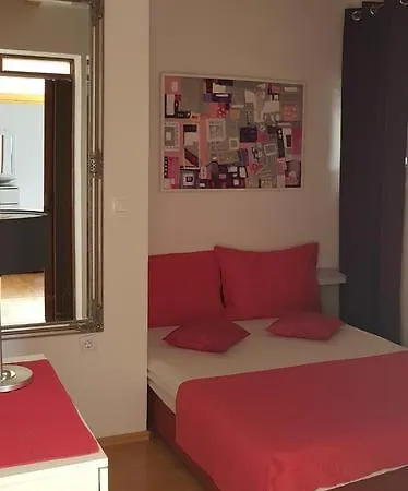 Summer Lounge * Τρογκίρ