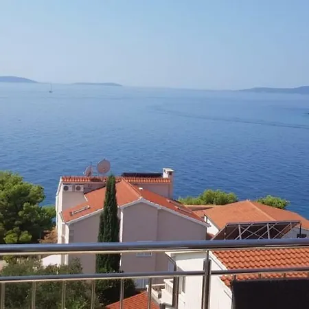 Summer Lounge Τρογκίρ